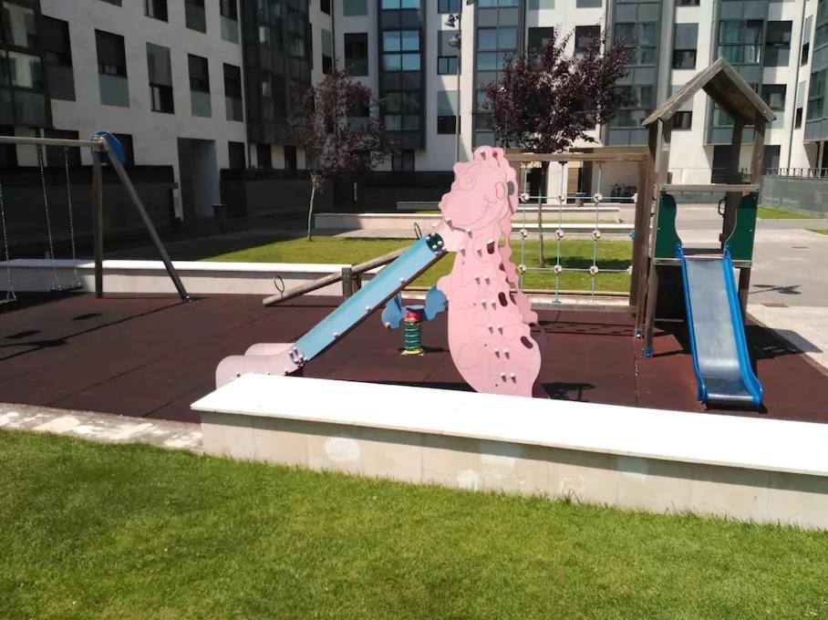 Atico De Lujo En El Centro De Burgos Apartamento Exterior foto