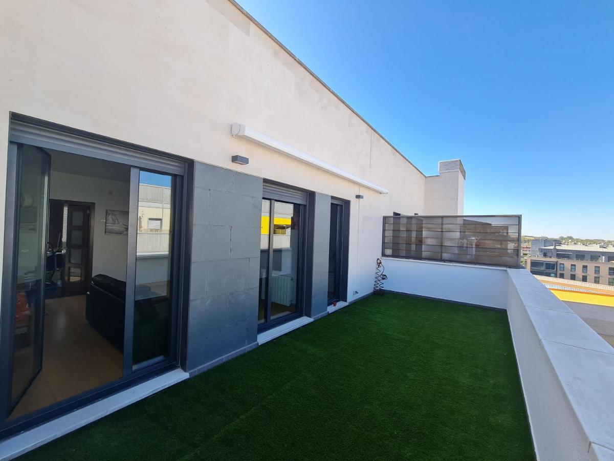 Atico De Lujo En El Centro De Burgos Apartamento Exterior foto